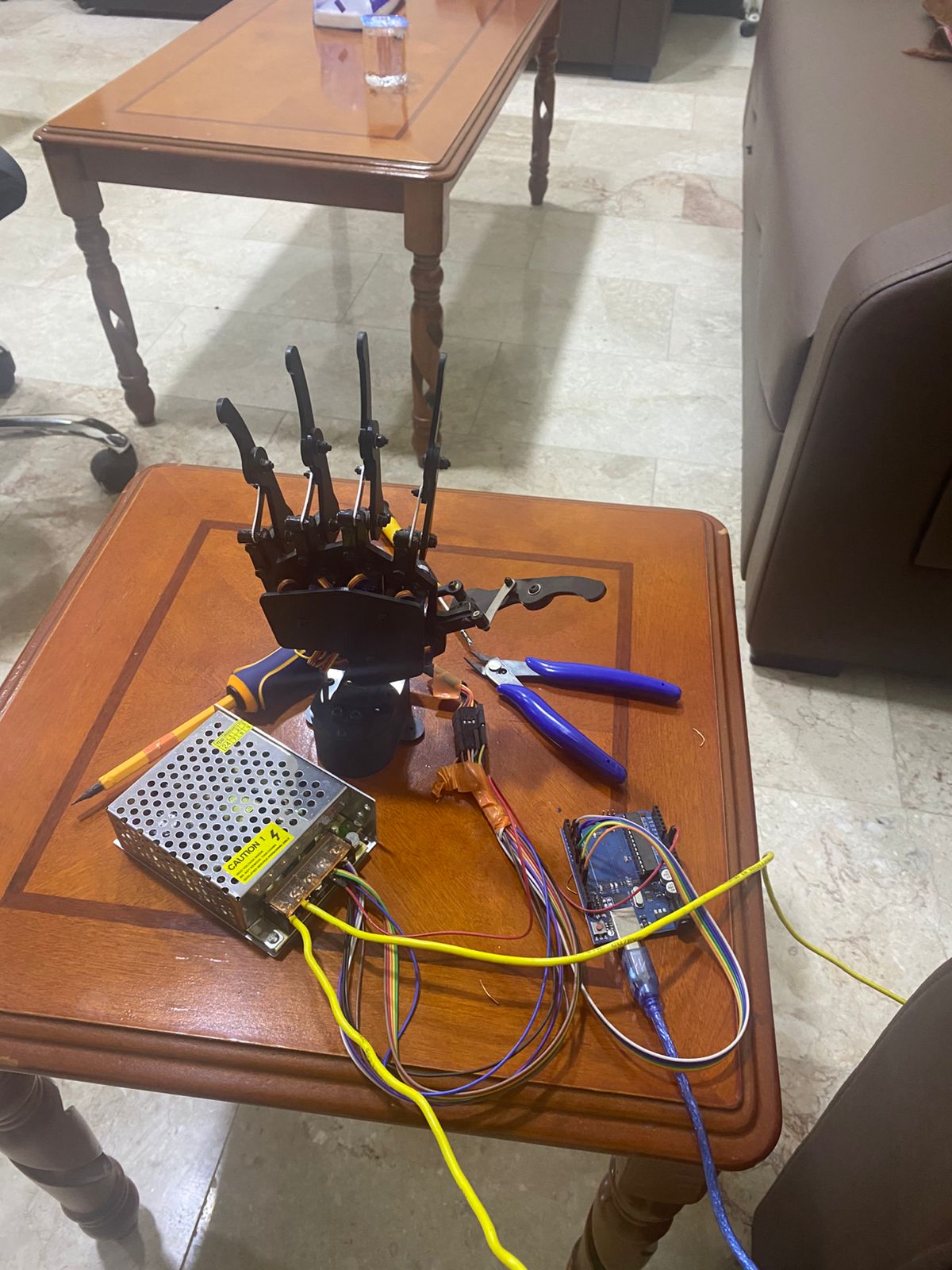 صورة مشروع Design and Implementation of a Smart Prosthetic Arm Using Computer Vision for Finger Movement Control